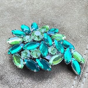 Vintage Green and Blue Julianna uranium brooch